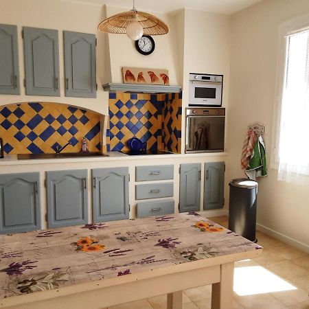 Вилла La Bonbonne En Provence Travaillan Экстерьер фото