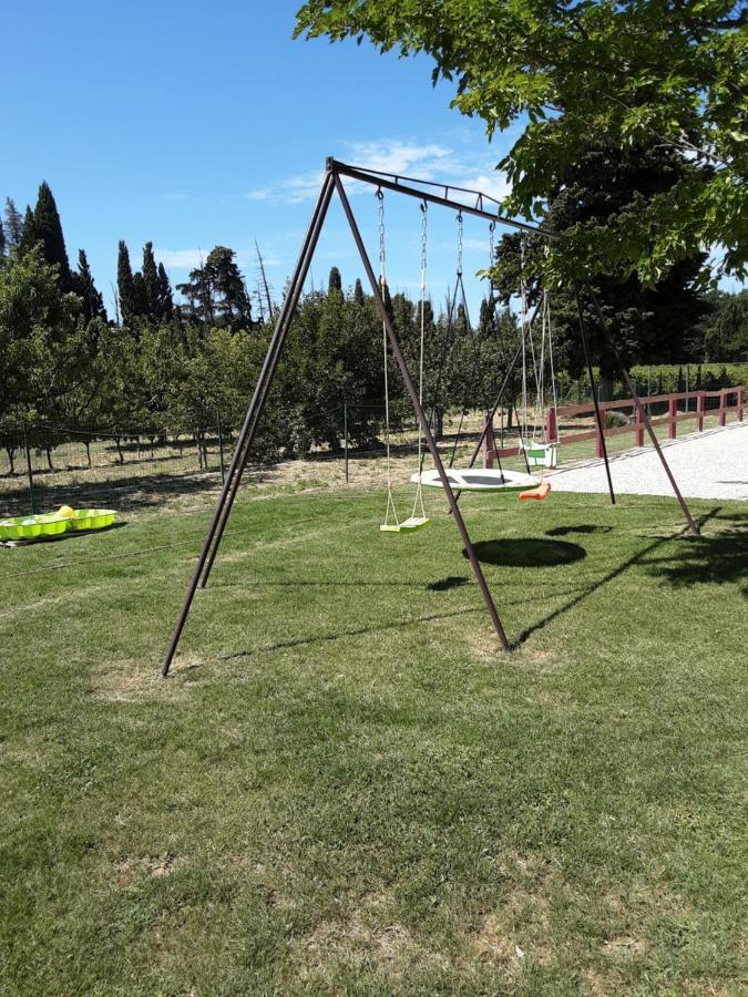 Вилла La Bonbonne En Provence Travaillan Экстерьер фото