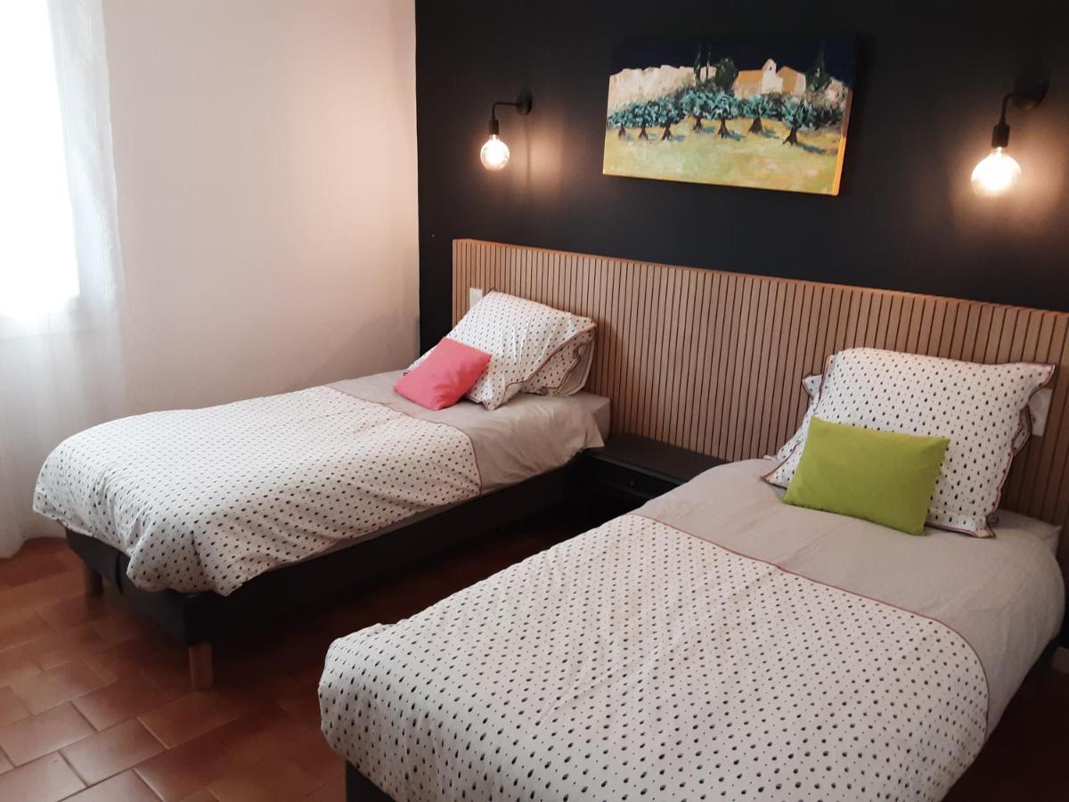 Вилла La Bonbonne En Provence Travaillan Экстерьер фото